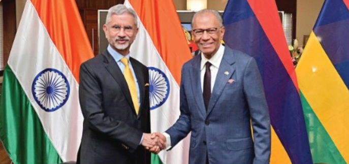 EAM Dr. Jaishankar Meets Mauritius PM Ramgoolam, Highlights Strong Progress In Bilateral Ties EAM Dr. Jaishankar Meets Mauritius PM Ramgoolam, Highlights Strong Progress In Bilateral Ties