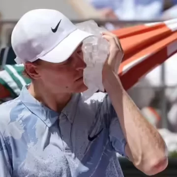 Sinner crashes out of French Open after stunning second-round loss Sinner crashes out of French Open after stunning second-round loss