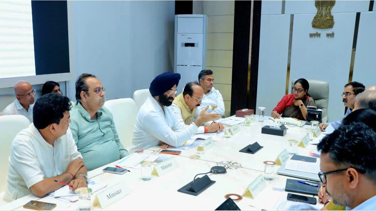 Delhi Govt Brings 23 New Services Under Time-Bound Delivery Law; Shops To Be Registered In 1 Day, Bar Licenses In 30 Days Delhi Govt Brings 23 New Services Under Time-Bound Delivery Law; Shops To Be Registered In 1 Day, Bar Licenses In 30 Days