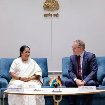 Delhi CM meets German delegation, discusses cooperation in infra, mobility sector Delhi CM meets German delegation, discusses cooperation in infra, mobility sector