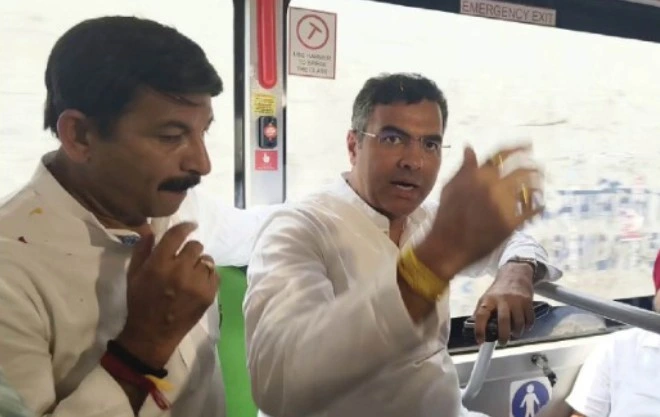 MP Manoj Tiwari And Minister Parvesh review development Work In Rohtas Nagar MP Manoj Tiwari And Minister Parvesh review development Work In Rohtas Nagar