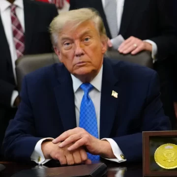 Trump says U.S.-Iran meeting to take place in Qatar, Tehran denies any sit-down in coming days Trump says U.S.-Iran meeting to take place in Qatar, Tehran denies any sit-down in coming days
