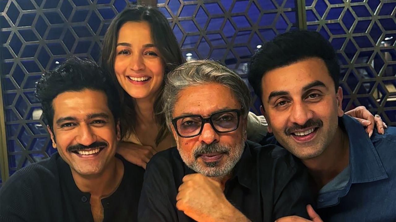 Love & War: Ranbir, Alia Bhatt & Vicky Kaushal to Shoot Grand Dance Sequence Love & War: Ranbir, Alia Bhatt & Vicky Kaushal to Shoot Grand Dance Sequence