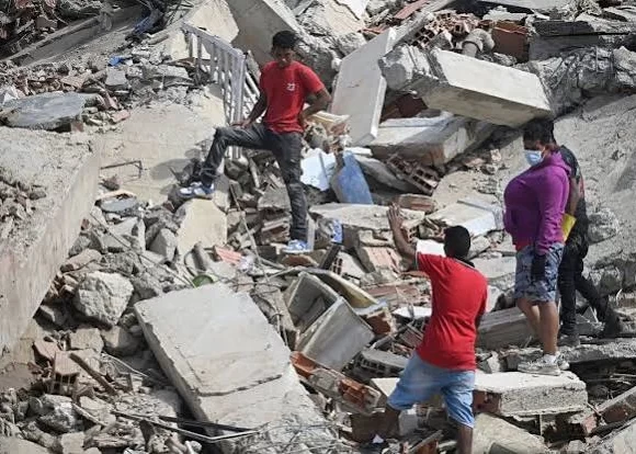 Venezuela: At least 235 Dead, Over 971 Injured After 2 Earthquakes Rock Caracas