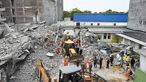 6 Dead in Saket building collapse reaches Ops End After 20 Hours 6 Dead in Saket building collapse reaches Ops End After 20 Hours