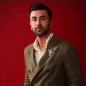 Ranbir Kapoor opts out of Dhoom 4; YRF to recast for the iconic franchise Ranbir Kapoor opts out of Dhoom 4; YRF to recast for the iconic franchise