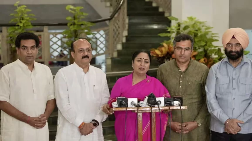 CM Rekha Gupta Approves ‘Delhi Lakshmi Yojana’; Women To Get ₹2,500 Monthly