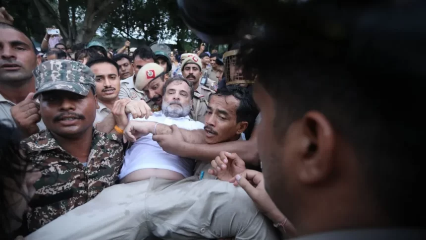 LoP Rahul Gandhi, Priyanka, Akhilesh Yadav detained For Protesting Outside PM’s House LoP Rahul Gandhi, Priyanka, Akhilesh Yadav detained For Protesting Outside PM’s House