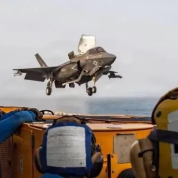 US launches fresh strikes on Iran, as Trump warns of retaliation for deaths of soldiers US launches fresh strikes on Iran, as Trump warns of retaliation for deaths of soldiers