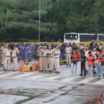 Centre airlifts 10 more CRPF companies to amp up security in Delhi Centre airlifts 10 more CRPF companies to amp up security in Delhi