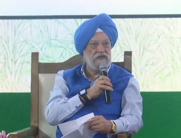 petroleum Minister Defends E20 Petrol questions timing of debate over ethanol-blended fuel petroleum Minister Defends E20 Petrol questions timing of debate over ethanol-blended fuel