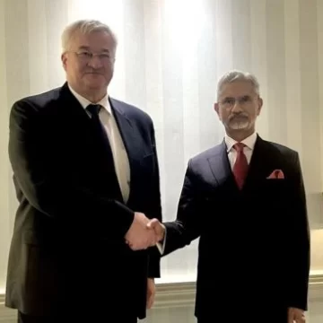 Jaishankar condemns strikes on Indian seafarers Takes Up Matter with Ukraine