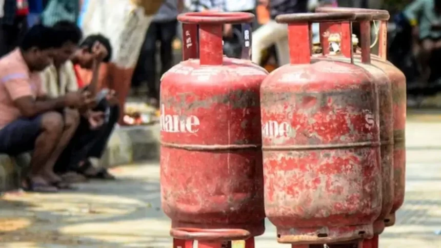 Commercial LPG cylinder prices cut by ₹183.50; domestic rates unchanged Commercial LPG cylinder prices cut by ₹183.50; domestic rates unchanged