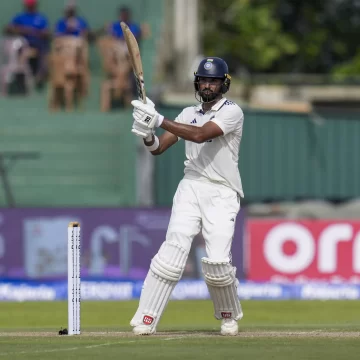 1st Test Day 2: IND (460/9) at stumps. Kuldeep frustrates Sri Lanka