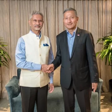 EAM Dr S Jaishankar meets Singapore counterpart ahead of India-Singapore Ministerial Roundtable