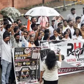 Reservation Hatao Andolan: Delhi Police detain protesters at Jantar Mantar over lack of permission