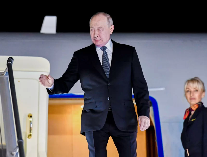 Russian President Vladimir Putin arrives in India to participate in 18th BRICS Summit Russian President Vladimir Putin arrives in India to participate in 18th BRICS Summit