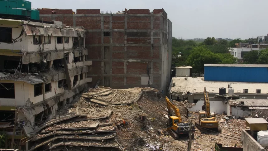 MCD revives its crackdown on illegal buildings in Delhi MCD revives its crackdown on illegal buildings in Delhi