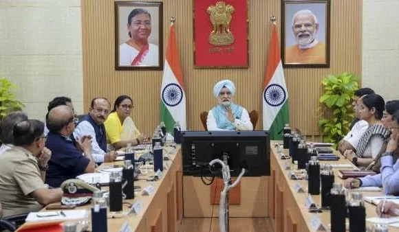 CM Rekha Gupta orders sealing of buildings with unauthorised fifth floors CM Rekha Gupta orders sealing of buildings with unauthorised fifth floors