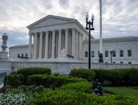 US Supreme Court allows Trump to continue third-country deportations US Supreme Court allows Trump to continue third-country deportations