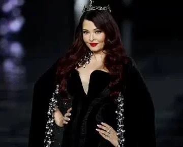 Aishwarya stuns at Paris Fashion Week Aishwarya stuns at Paris Fashion Week
