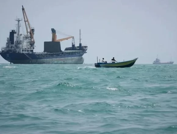 Yemen Fighting Escalates: Iranian Ship’Attacked’Near Strait of Hormuz Yemen Fighting Escalates: Iranian Ship’Attacked’Near Strait of Hormuz
