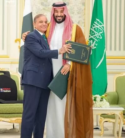 Pakistan abandons Mecca pact ally Saudi Arabia in fight against Houthis