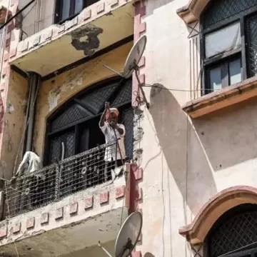 Municipal Corporation Of Delhi Cracks Down On Dangerous Buildings, 11 Properties Sealed
