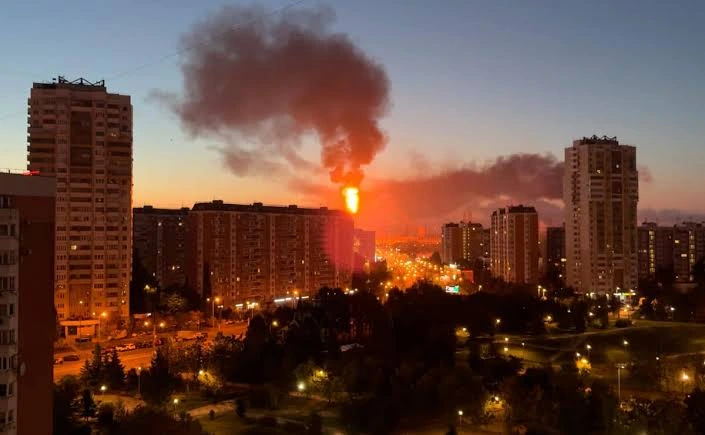 Ukraine fires over 1,000 drones at Russia, including ‘largest ever’ attack on Moscow Ukraine fires over 1,000 drones at Russia, including ‘largest ever’ attack on Moscow