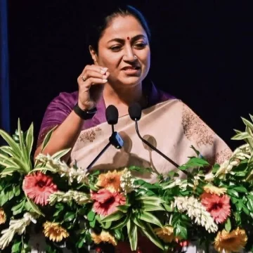 CM Rekha Gupta announces plan to improve infra at Anganwadi centres In Delhi CM Rekha Gupta announces plan to improve infra at Anganwadi centres In Delhi