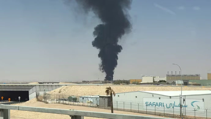 Thick smoke seen near Riyadh airport as Houthis attack Saudi capital, Riyadh Thick smoke seen near Riyadh airport as Houthis attack Saudi capital, Riyadh