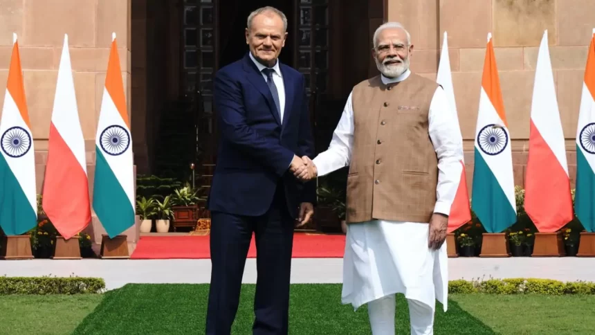 PM Modi reaffirms efforts to bring peace to Ukraine, West Asia ; hold wide-ranging talks with Polish PM Tusk PM Modi reaffirms efforts to bring peace to Ukraine, West Asia ; hold wide-ranging talks with Polish PM Tusk