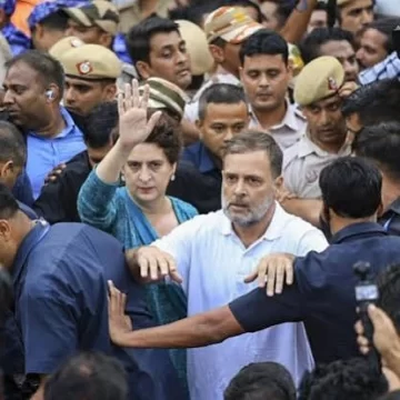 Opposition vs CEC: RaGa Priyanka forcibly removed, detained during INDIA bloc protest in Delhi Opposition vs CEC: RaGa Priyanka forcibly removed, detained during INDIA bloc protest in Delhi