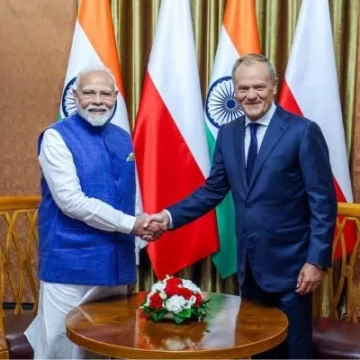 PM Modi, Donald Tusk to Review Bilateral Ties; Several Agreements Expected PM Modi, Donald Tusk to Review Bilateral Ties; Several Agreements Expected